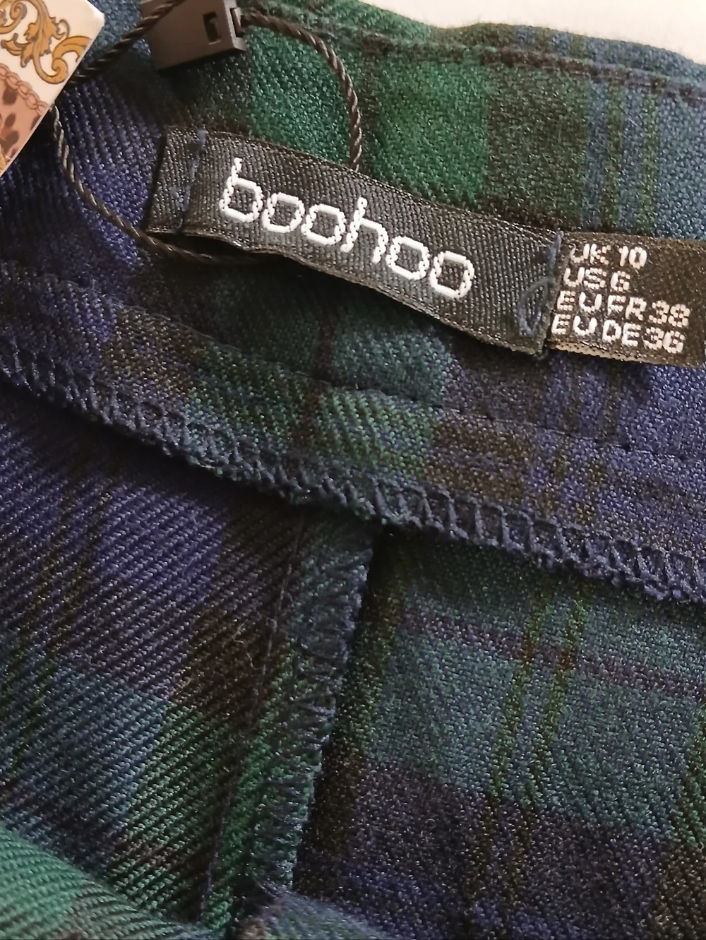 NWT New Boohoo Plaid High Waisted Cropped Pants - Picture 6 of 7